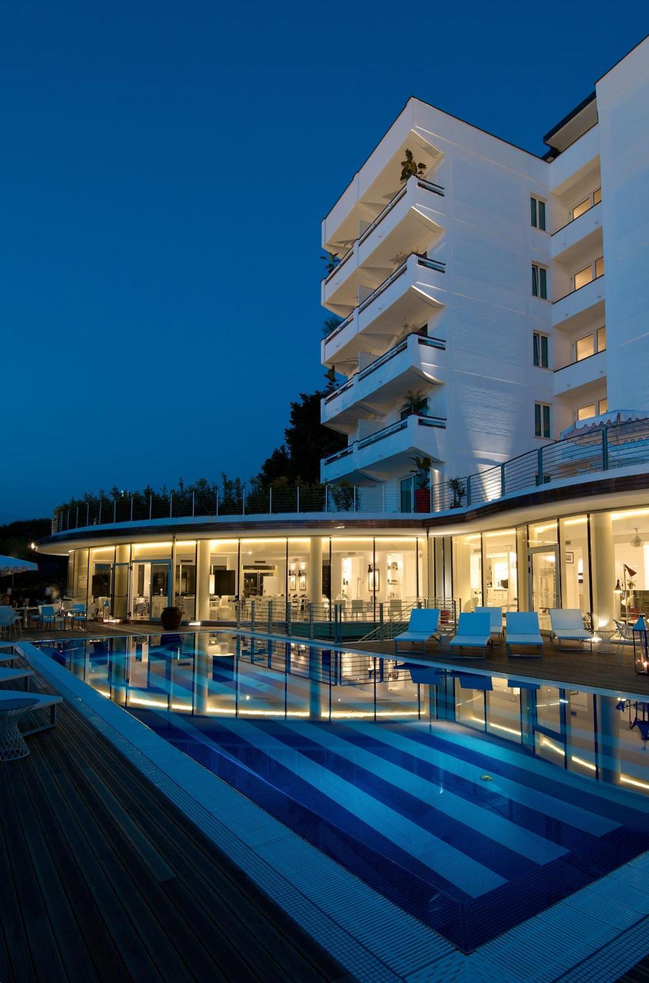 Mondial Resort & Spa Marina di Pietrasanta Ngoại thất bức ảnh